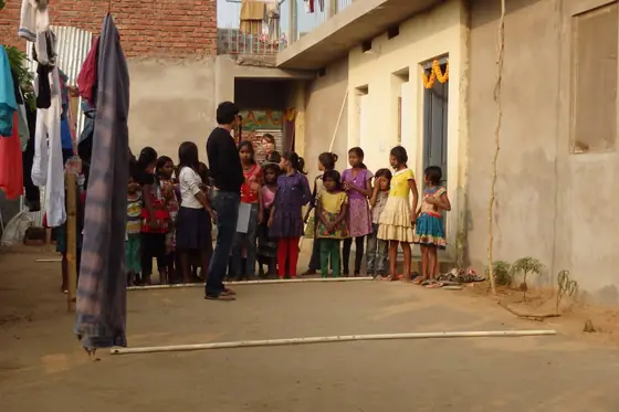 Volontaires à la Deedi's School